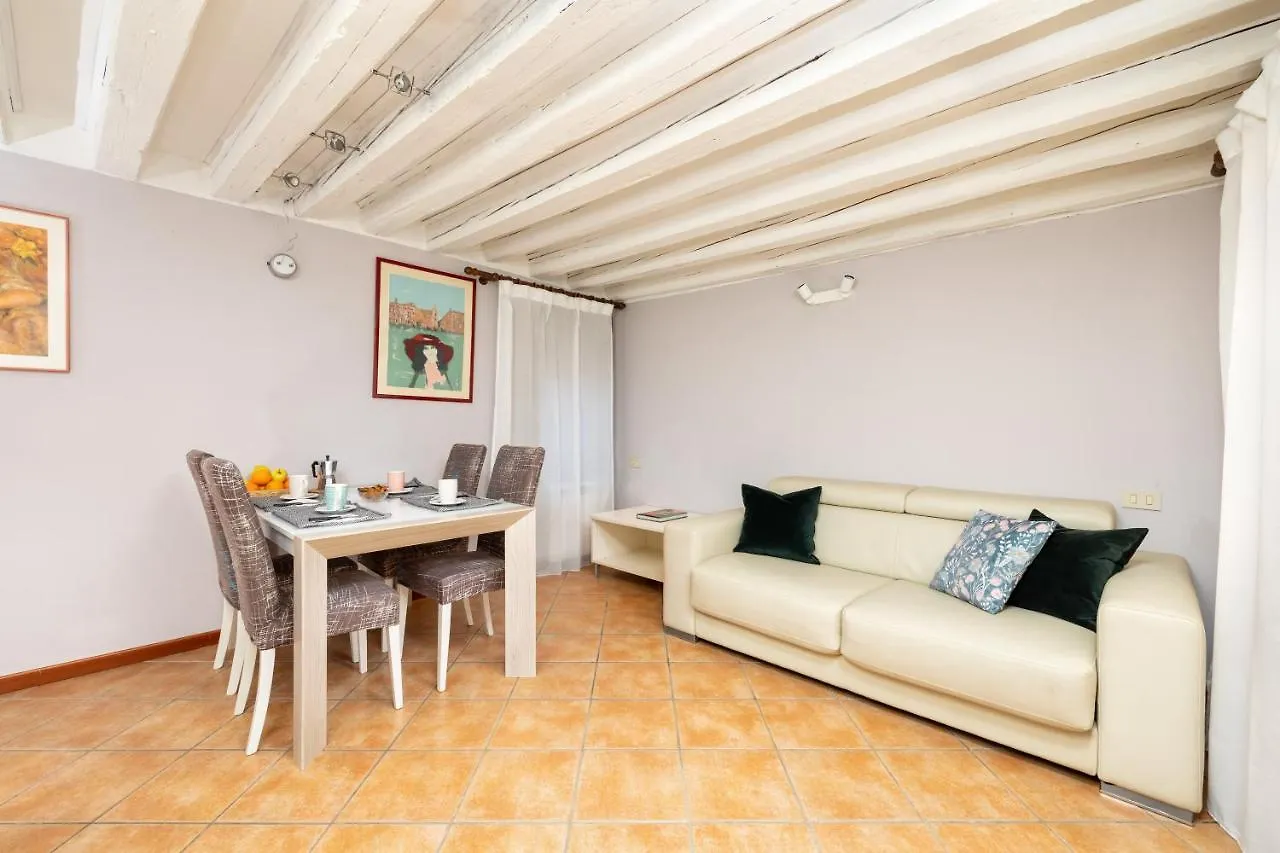 Appartamenti Superior In Via Garibaldi By Bricola Apartments Βενετία