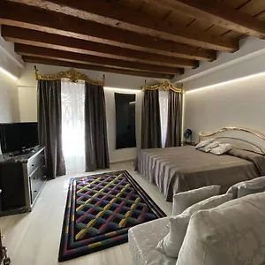 Apartment Ln Homes - San Marco Canal View, Venedig