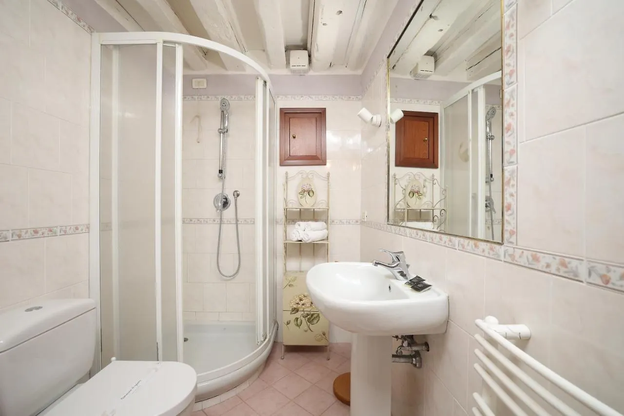 Appartamenti Superior In Via Garibaldi By Bricola Apartments Venecia 0*,  Italia